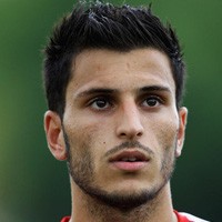 Yacine Qasmi Yacine Qasmi