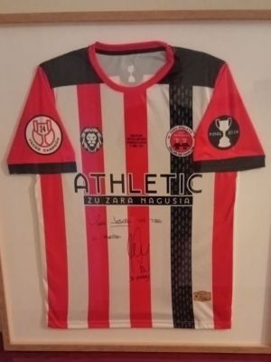 Peña Óscar De Marcos camiseta dedicada