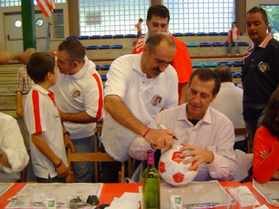 CARLOS Y PRESA