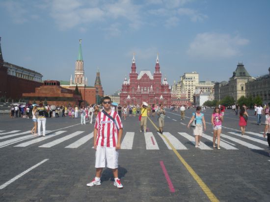 AITOR EN LA PLAZA ROJA