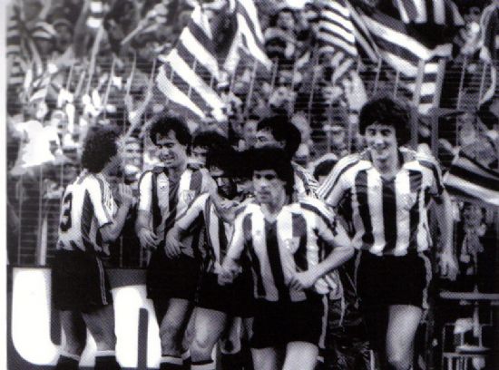 Celebrando el gol de Endika