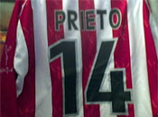 La camiseta de Luis Prieto