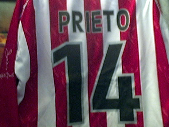 La camiseta de Luis Prieto