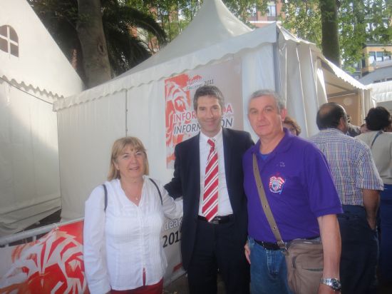 con el nuevo presidente.............