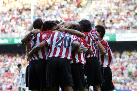 El equipo, una piña.