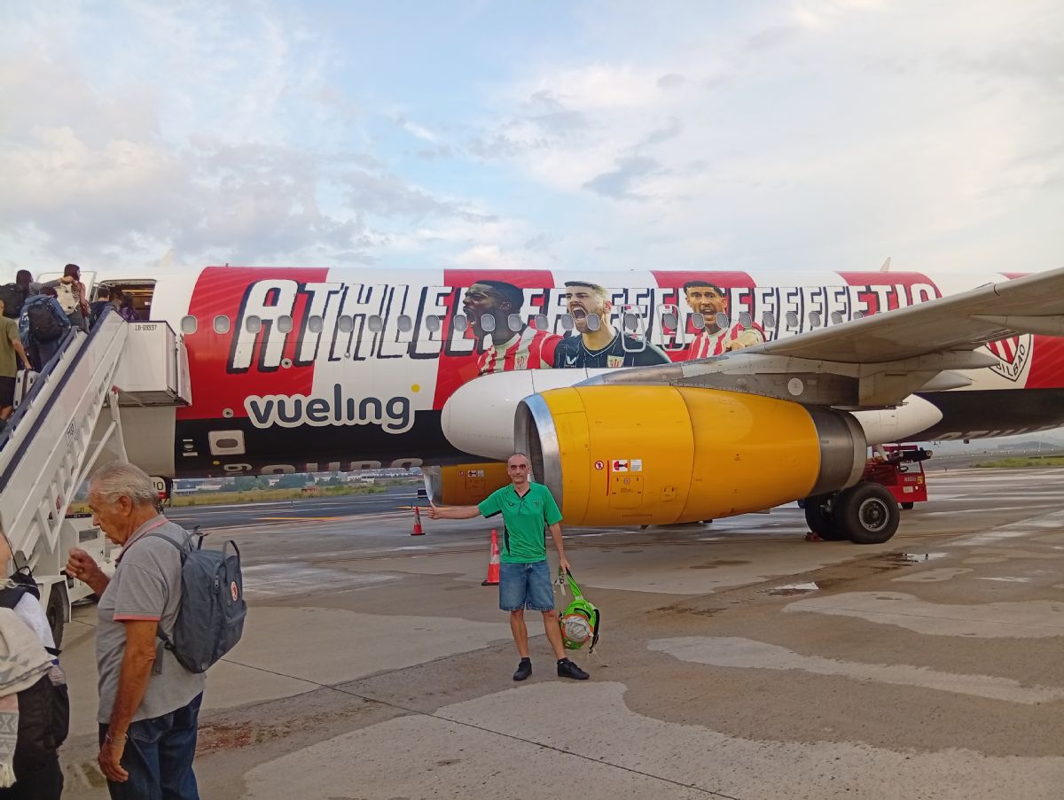 Avión Athletic Dark 12/07/2025