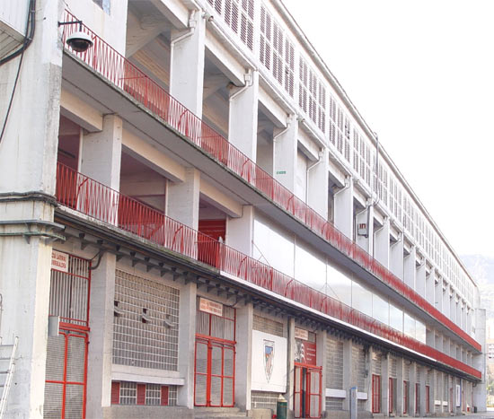 Tribuna principal II