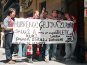 Desde la calle de la Estafeta saludos a aupaAthletic.com