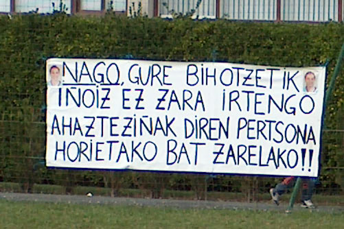 Pancarta de homenaje