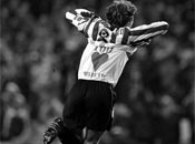 Julen celebrando el gol 100 (MD)
