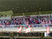 Aficionados en el Mini Estadi