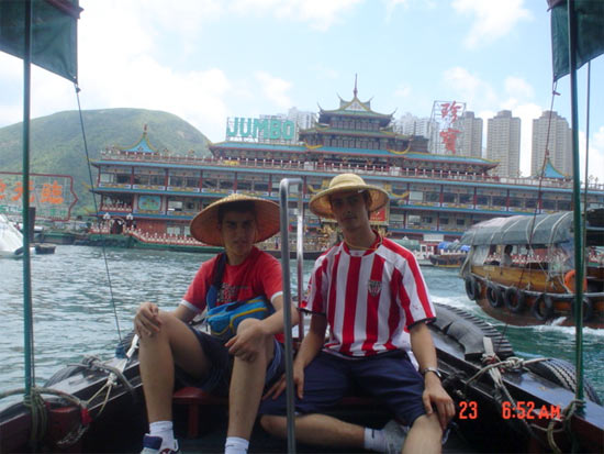 Iñaki y Aitor en Hong Kong
