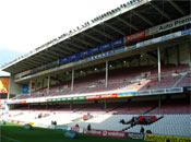 Tribuna y Grada Este