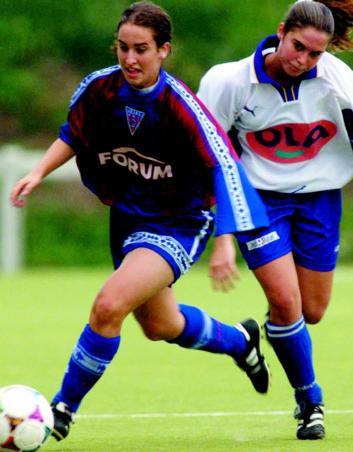 Iraia jugando en el Leioa