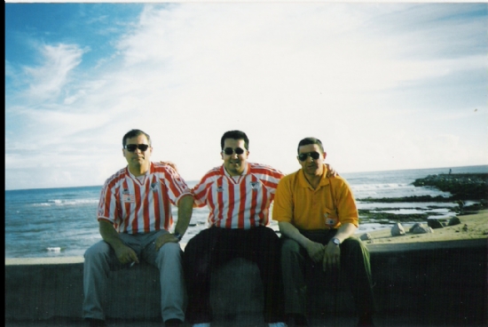 Tres colegas