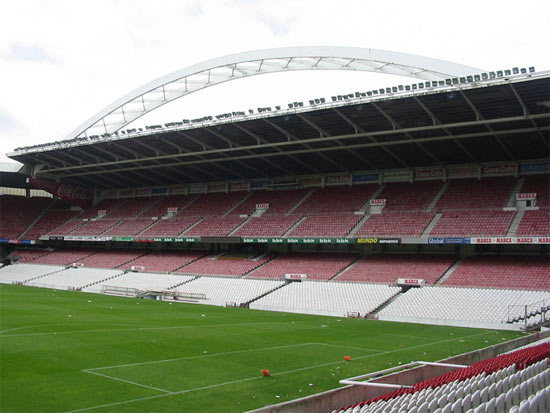 Tribuna ppal. y arco de San Mamés