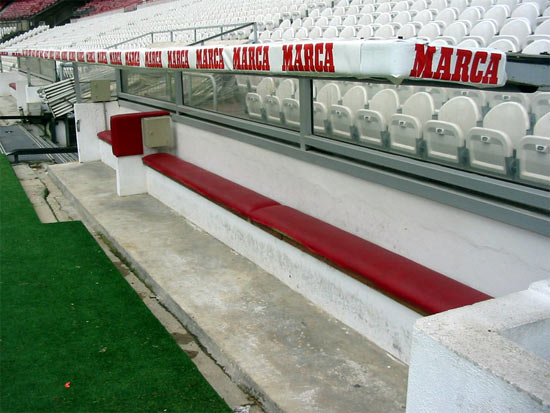 El banquillo de los leones