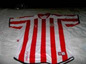 1ª equipación oficial.