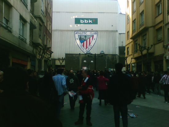 San Mamés kanpotik Athletic - Betis-a baino lehen
