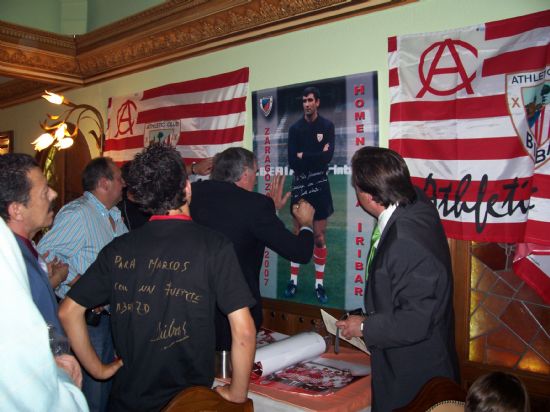 Peña Amorrortu, homenaje a Iribar