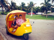 VK en Cuba cocotaxi