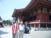 Iñaki, Aitor y Rafa en Tokio