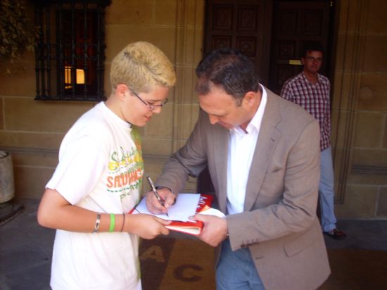 Firma de Caparros a Joram
