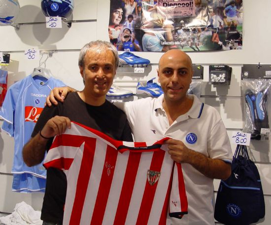 En la tienda oficial de la S.S.C. Napoli