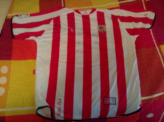 Camiseta de Yeste frontal