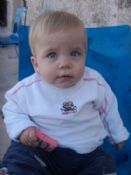 Unax con un añito