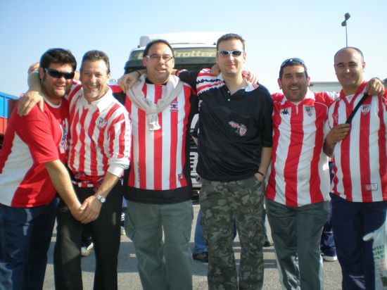 Los Txupones y Peña la Vila