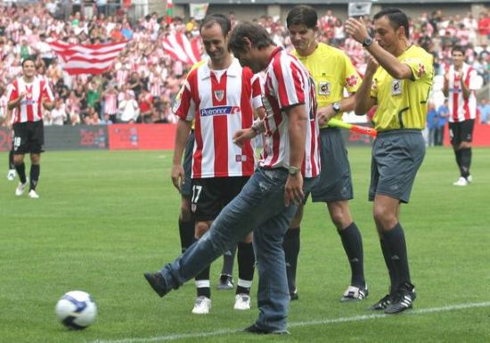 Homenaje a urzaiz