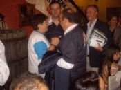 el alcalde de almoradi y camiseta de los txupones