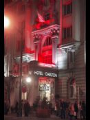 Hotel Carlton por la noche