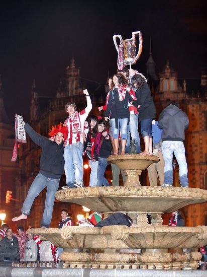 En Moyua con la copa