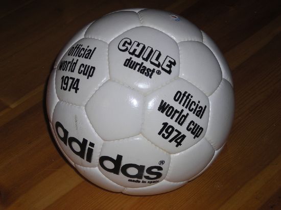BALON FINAL UEFA 1977