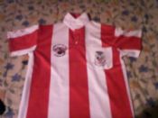 camiseta del athletic por delante