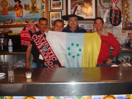 Con Manolo el del Bombo