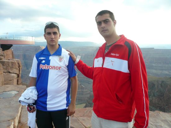  IÑAKI Y AITOR EN EL GRAN CAÑON DEL COLORADO