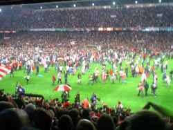 Los leones se meriendan al Sevilla