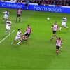 El fondo norte de San Mamés animándo al Athletic en el partido de UEFA contra el Parma