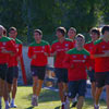 Los jugadores enternando en Lezama