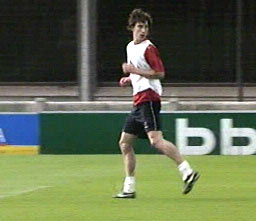 Amorebieta durante un lance del entrenamiento