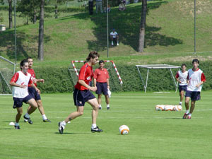 Amorebieta durante un entrenamiento en Lezama