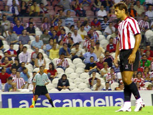 El Athletic se trae los tres puntos de Santander al marcar en su único tiro a puerta. Lafuente salvó
