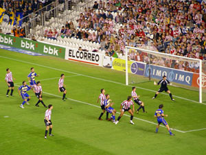 Una ocasión fallada por el Parma en un saque de corner