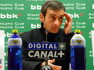 Edorta Murua en la rueda de prensa posterior al partido