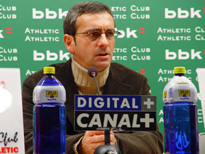 Edorta Murua en la rueda de prensa posterior al partido