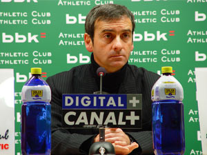 Edorta Murua en la rueda de prensa posterior al partido