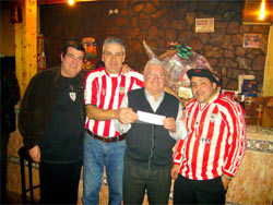 La Peña Catedral de León entregó su cesta navideña